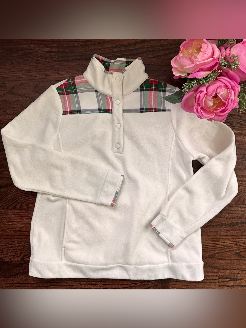Crown & Ivy fleece snap pullover, size M